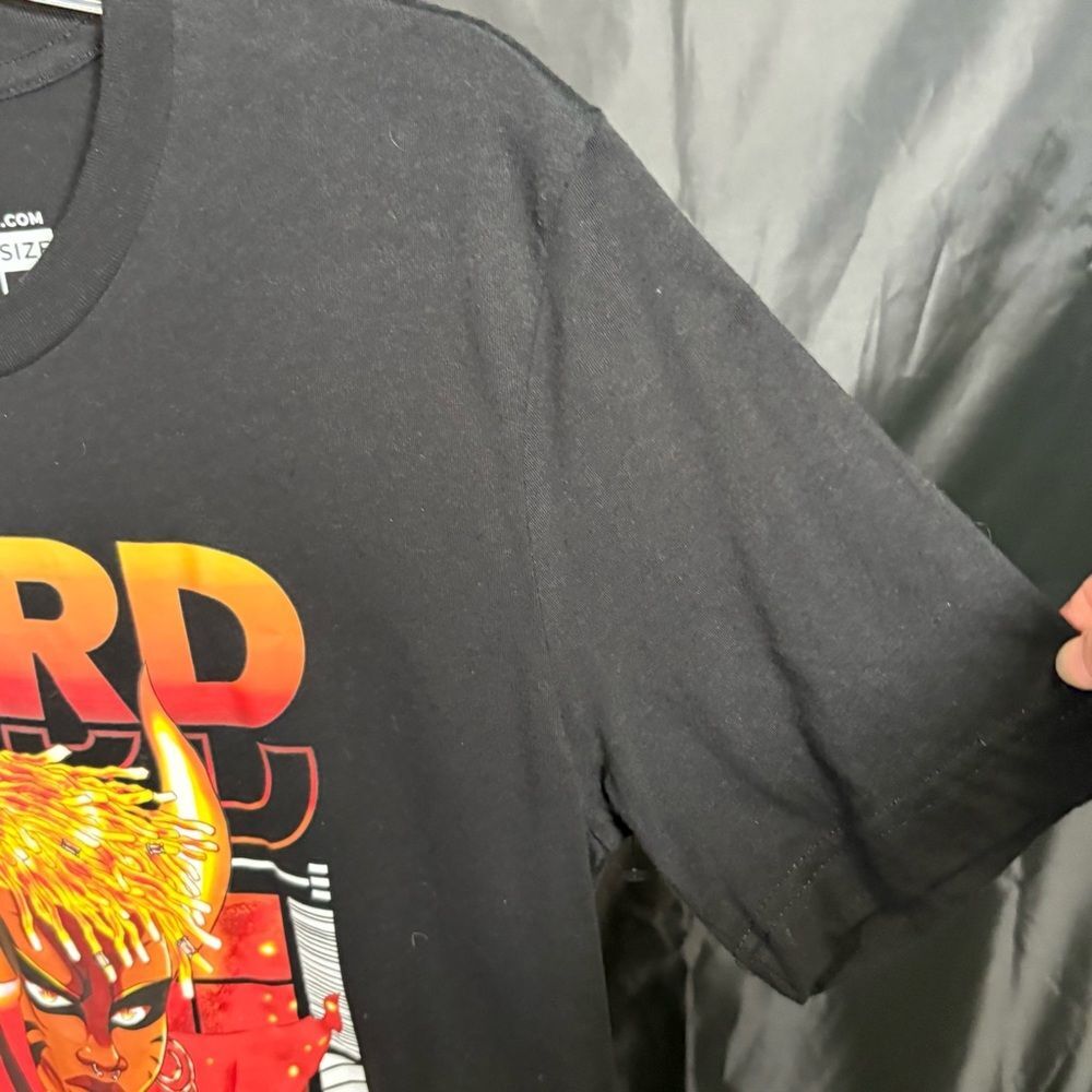 Black Graphic T-Shirt YS/2XL -S - Picture 8 of 10